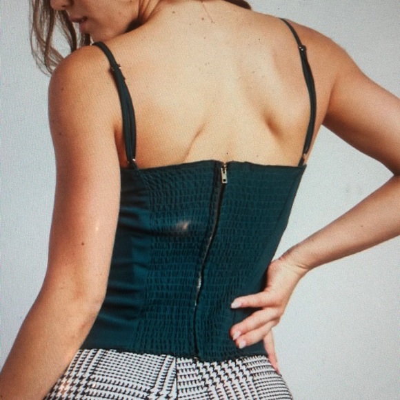 2 Pieces Tank Tops - Picture 8 of 8